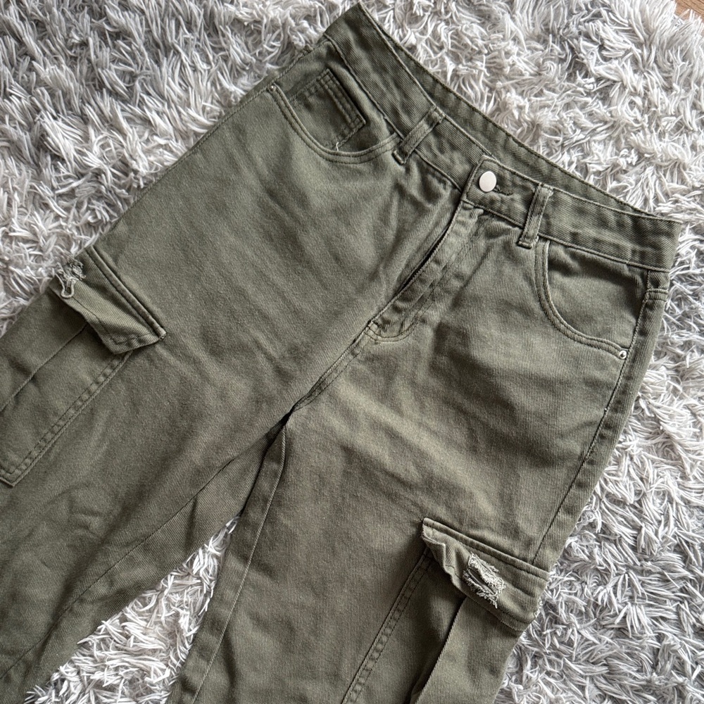 SHEIN Olive Cargo Pants